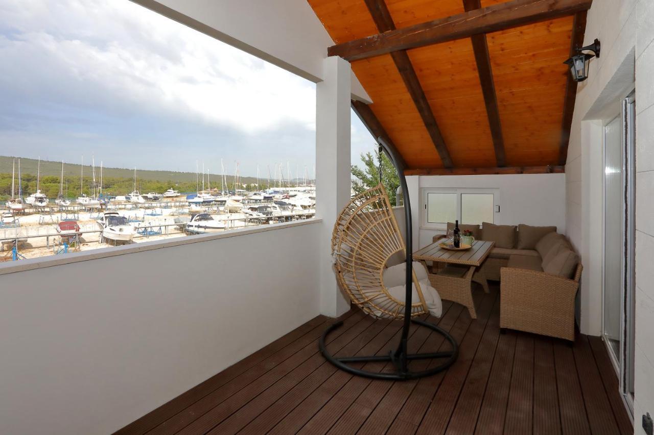 Luxury Apartments Monika Near The Sea With Private Parking بيبينيا المظهر الخارجي الصورة