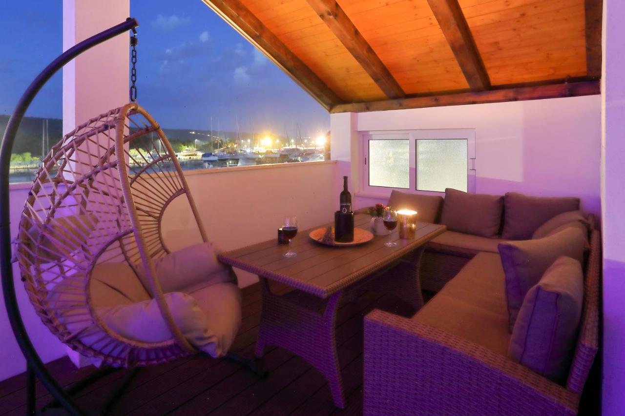 Luxury Apartments Monika Near The Sea With Private Parking بيبينيا المظهر الخارجي الصورة