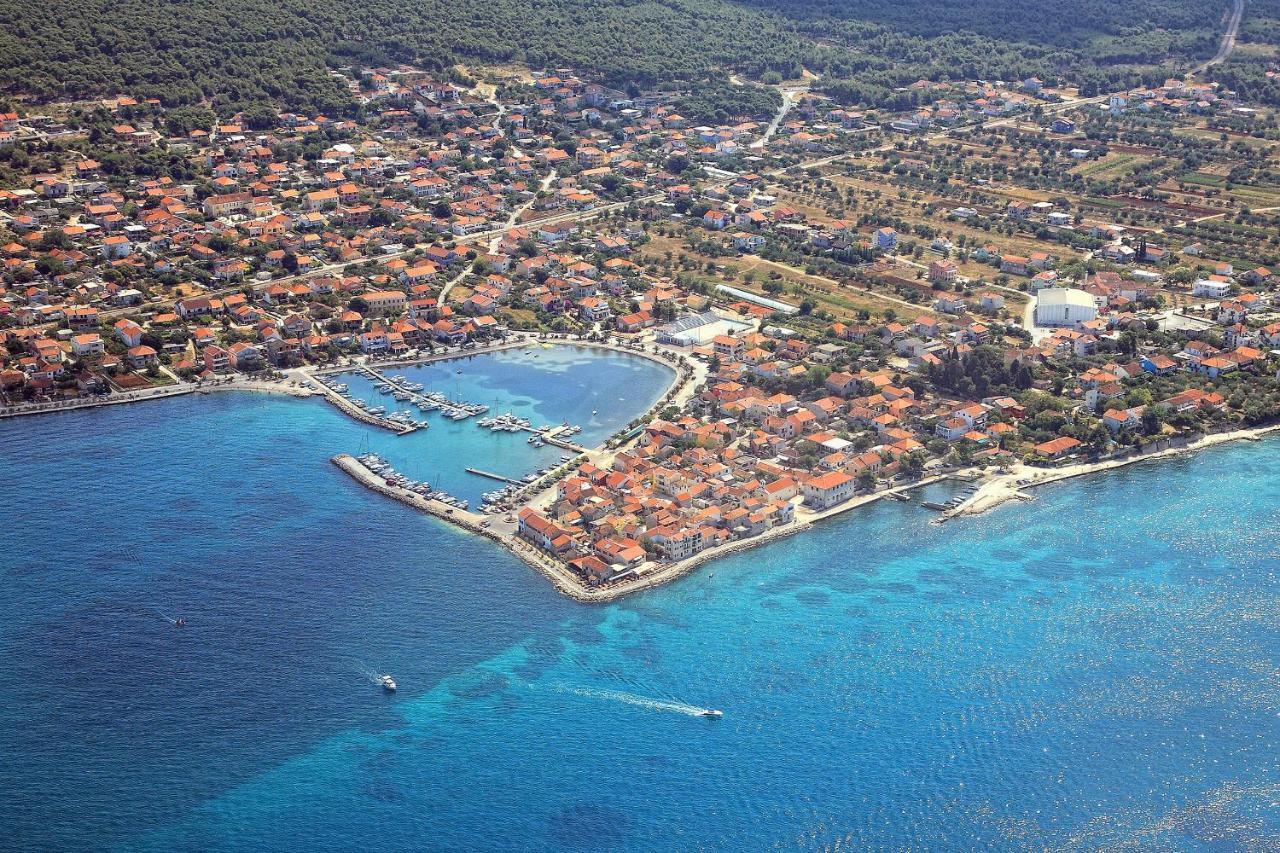 Luxury Apartments Monika Near The Sea With Private Parking بيبينيا المظهر الخارجي الصورة