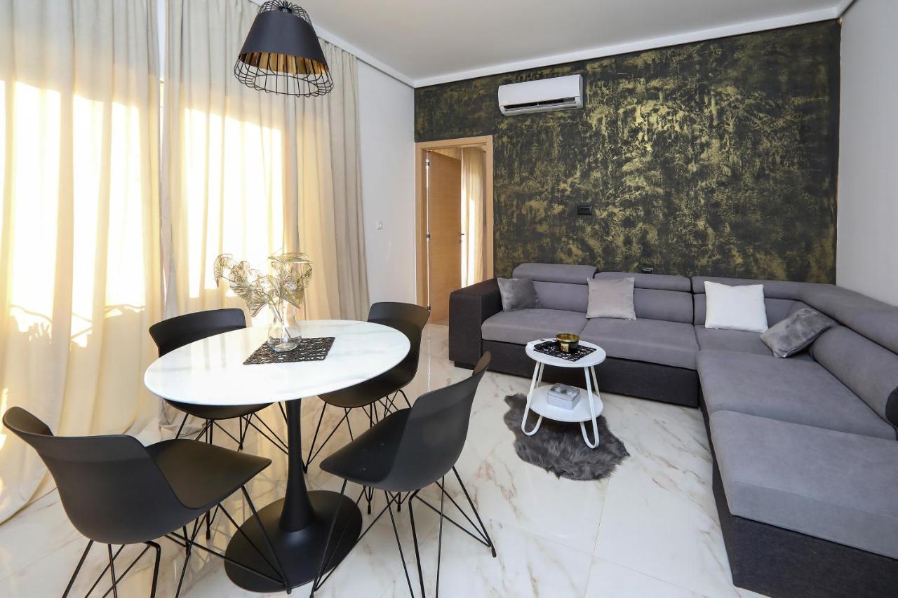 Luxury Apartments Monika Near The Sea With Private Parking بيبينيا المظهر الخارجي الصورة